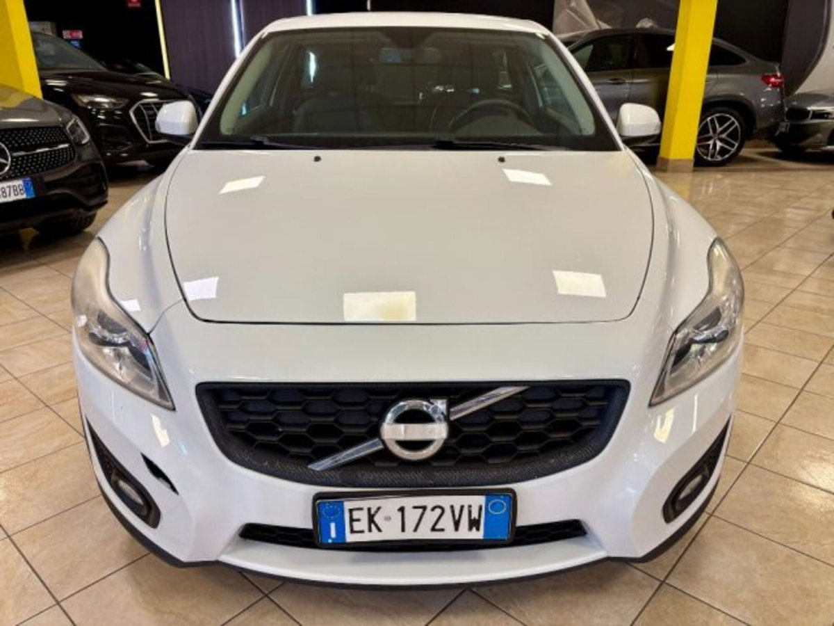 Volvo C30 D2 Black Design (2)