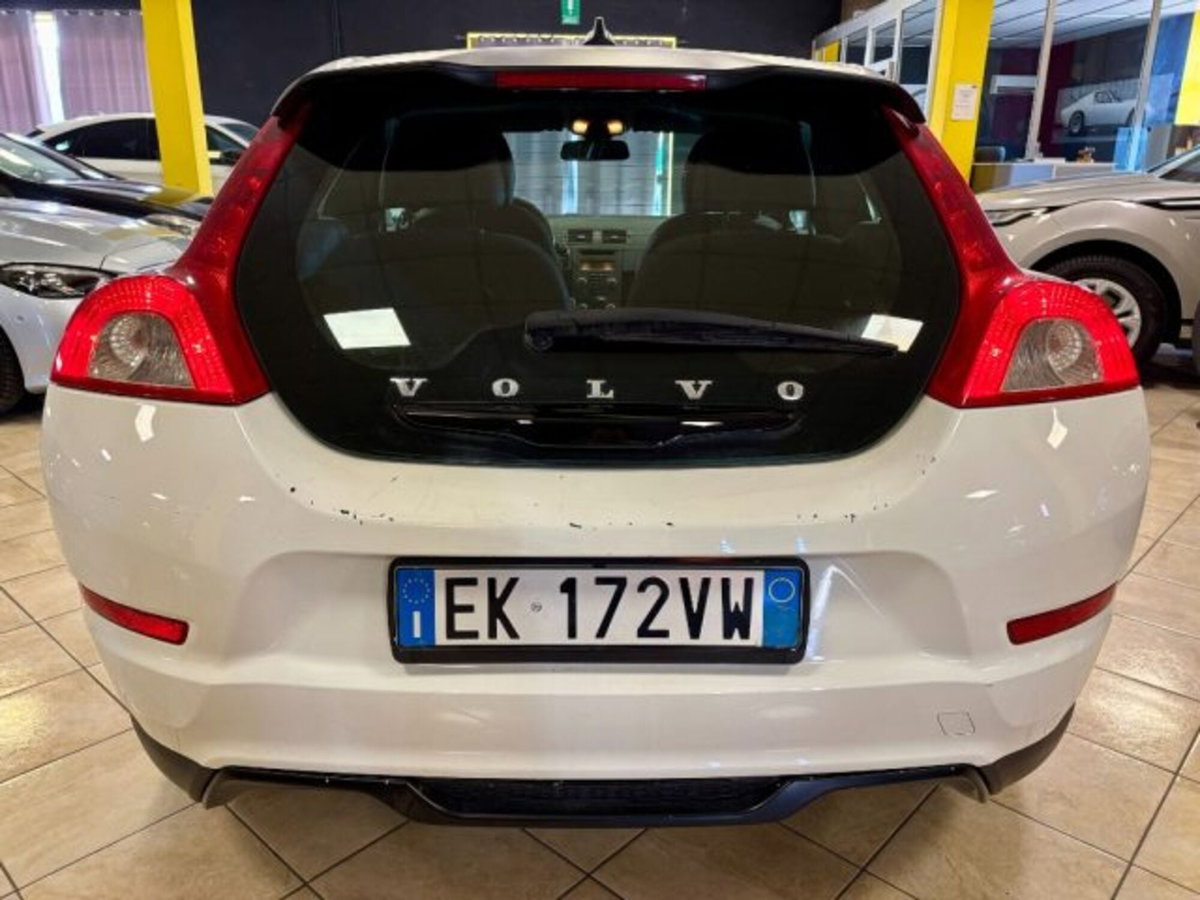 Volvo C30 D2 Black Design (5)