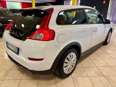 Volvo C30 D2 Black Design (6)