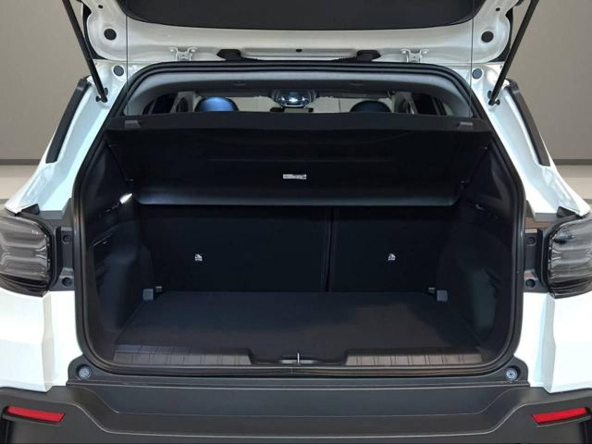 Jeep Avenger 1.2 turbo e-hybrid mhev Summit fwd 110cv edct6 (7)