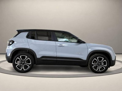 Jeep Avenger 1.2 turbo e-hybrid mhev Summit fwd 110cv edct6 (4)
