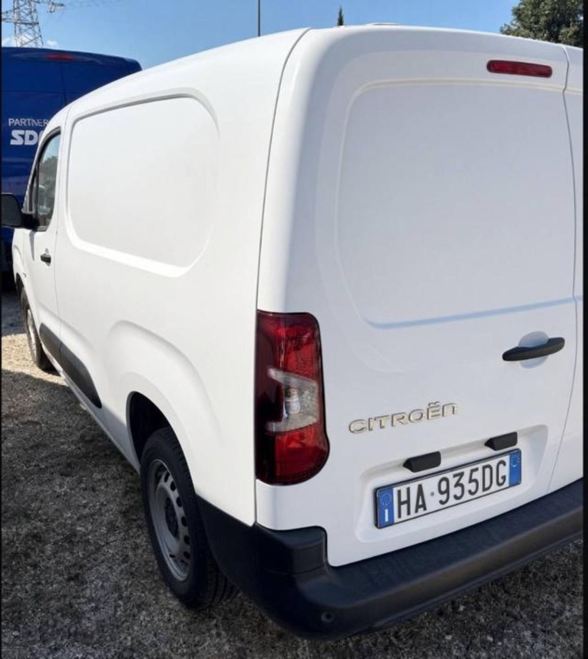 Citroen Berlingo Furgone BlueHDi 130 Van XL Club (4)