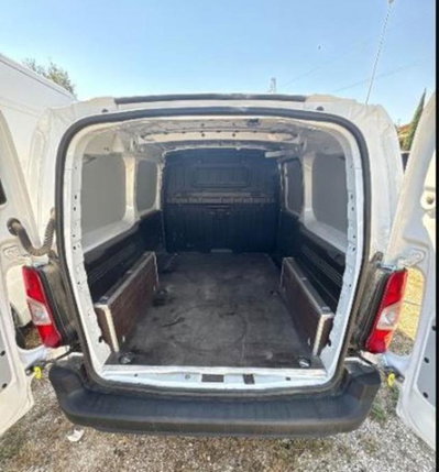 Citroen Berlingo Furgone BlueHDi 130 Van XL Club (5)