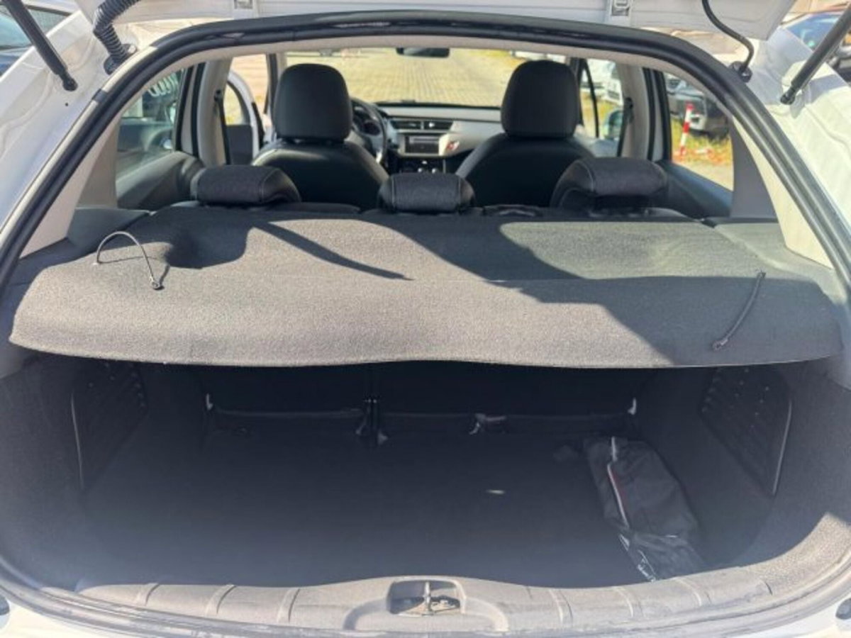 Citroen C3 PureTech 82 Live Edition (18)