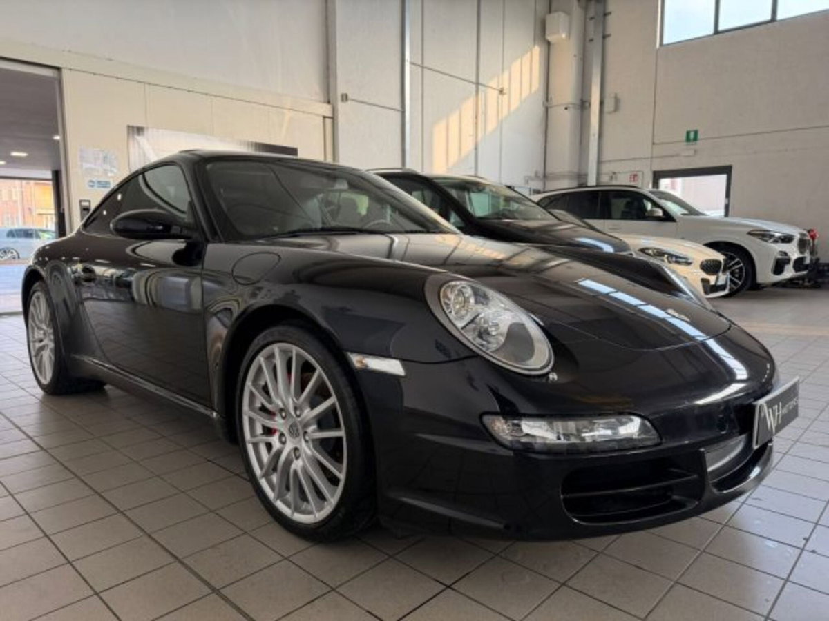 Porsche 911 Coupé Carrera 4 (3)