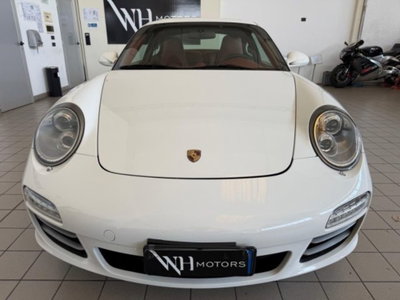 Porsche 911 Coupé Carrera 4S (2)