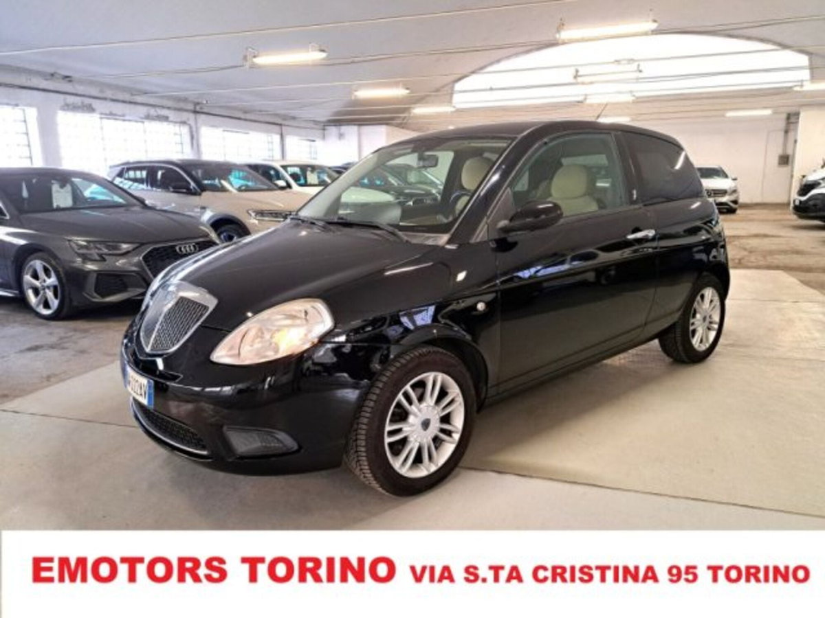 Lancia Ypsilon 1.2 Platino