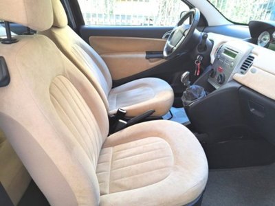 Lancia Ypsilon 1.2 Platino (7)