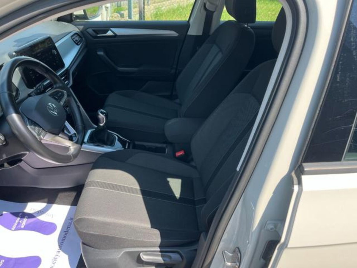 Volkswagen T-Roc 1.0 TSI Life (10)