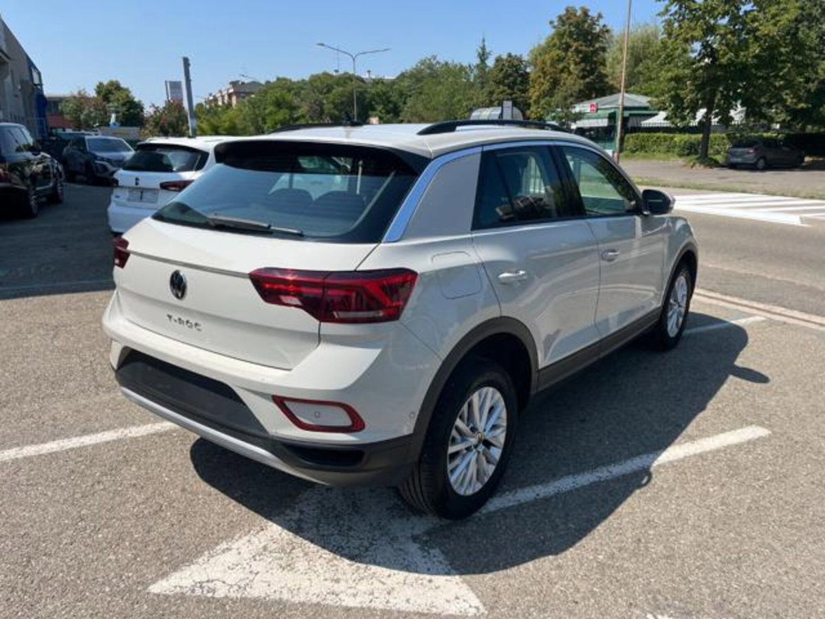 Volkswagen T-Roc 1.0 TSI Life (3)