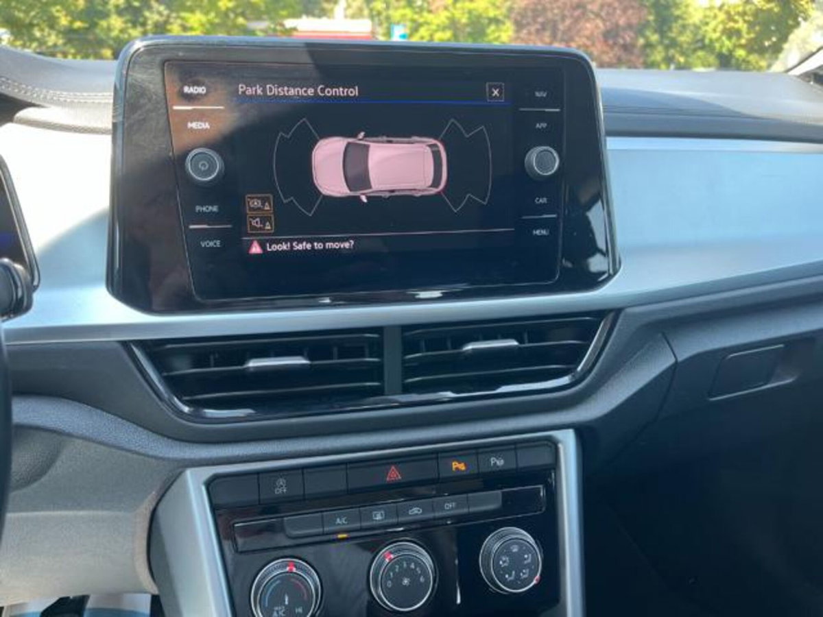 Volkswagen T-Roc 1.0 TSI Life (8)