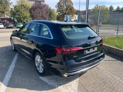 Audi A4 Avant 30 TDI/136 CV S tronic Business Advanced (4)