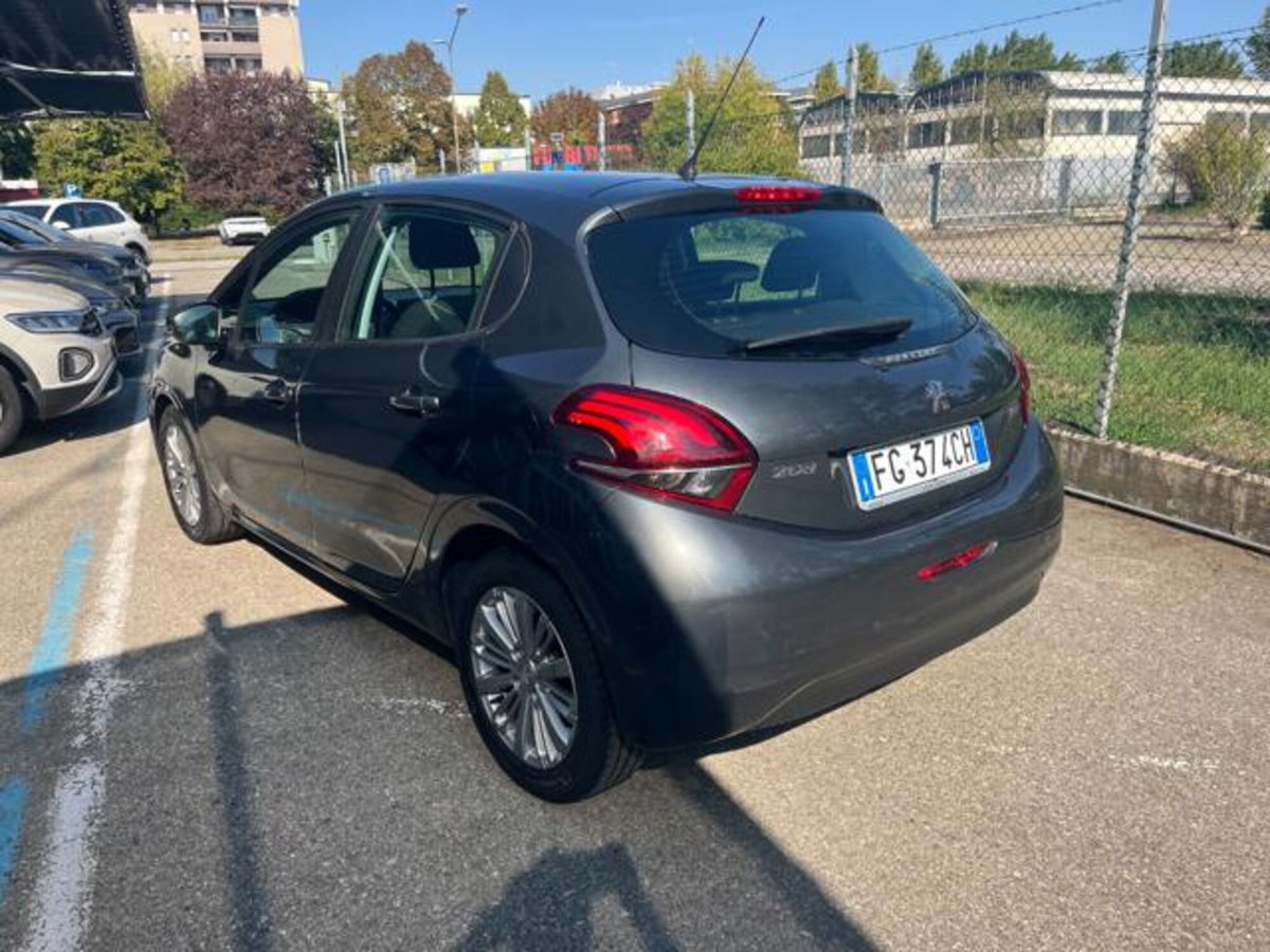 Peugeot 208 75 5 porte Allure (2)