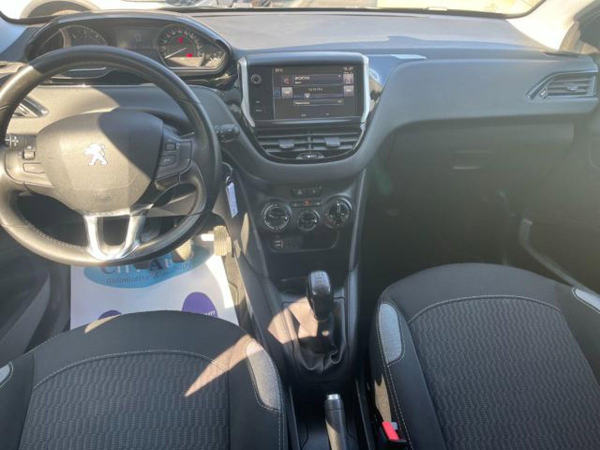 Peugeot 208 75 5 porte Allure (8)