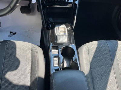 Peugeot 2008 1.2 hybrid Allure 145cv e-dcs6 (10)