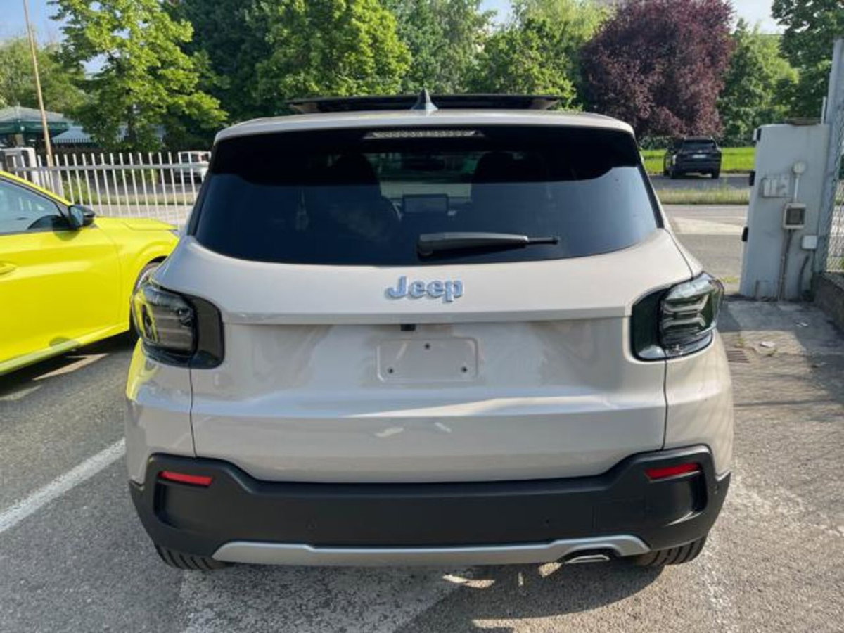 Jeep Avenger 1.2 turbo Summit fwd 100cv (3)