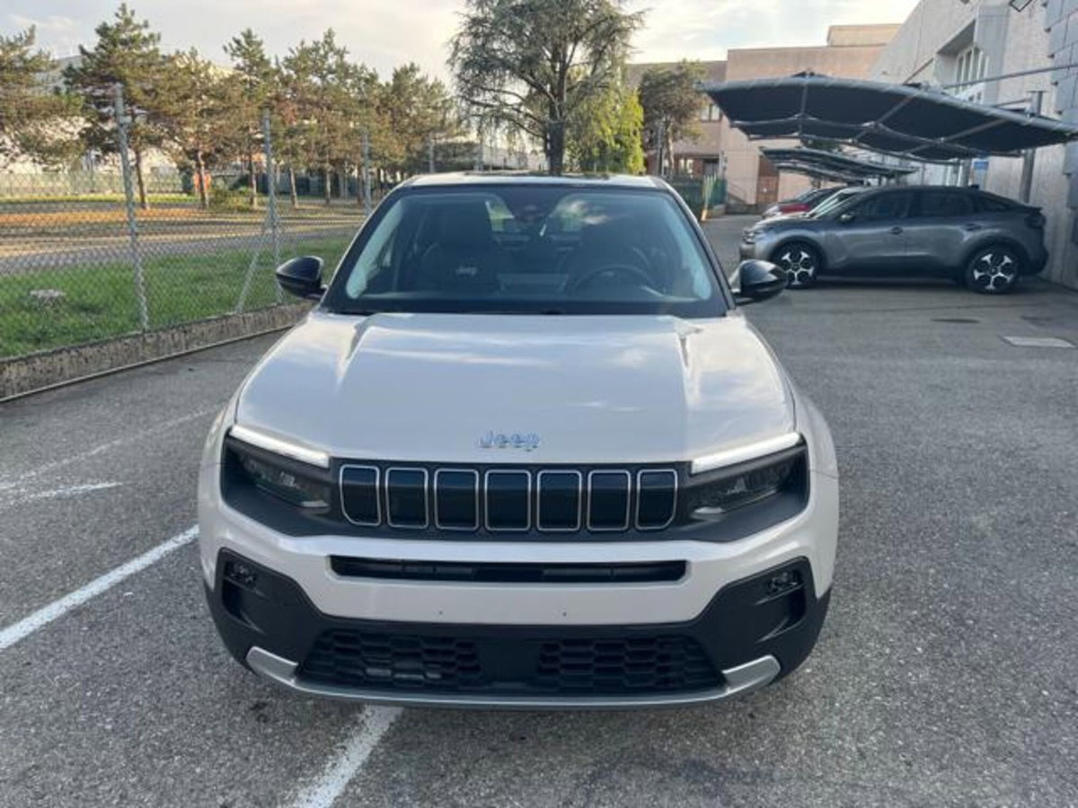 Jeep Avenger 1.2 turbo Longitude fwd 100cv (2)