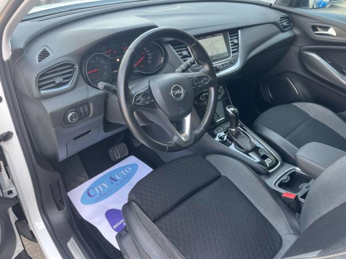 Opel Grandland X 2.0 diesel Ecotec Start&Stop aut. Innovation (10)