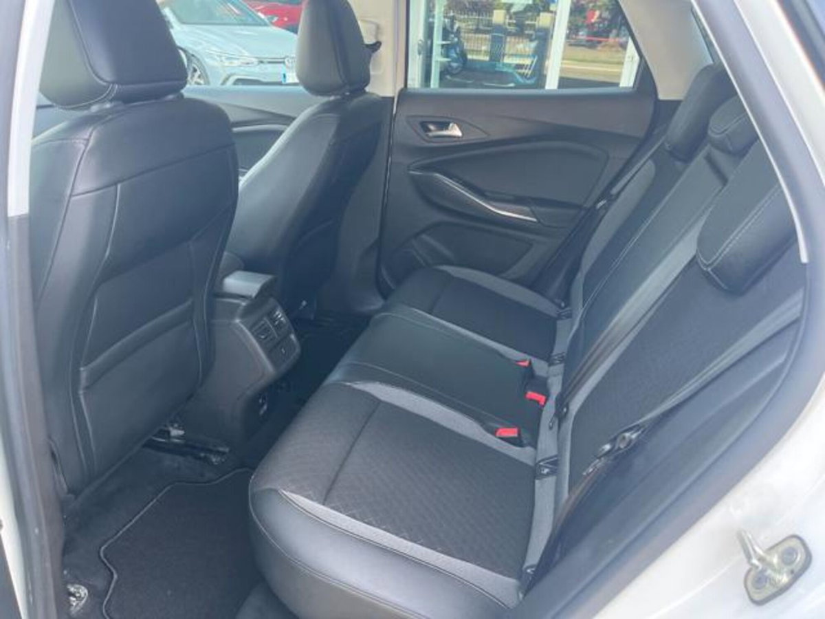 Opel Grandland X 2.0 diesel Ecotec Start&Stop aut. Innovation (13)