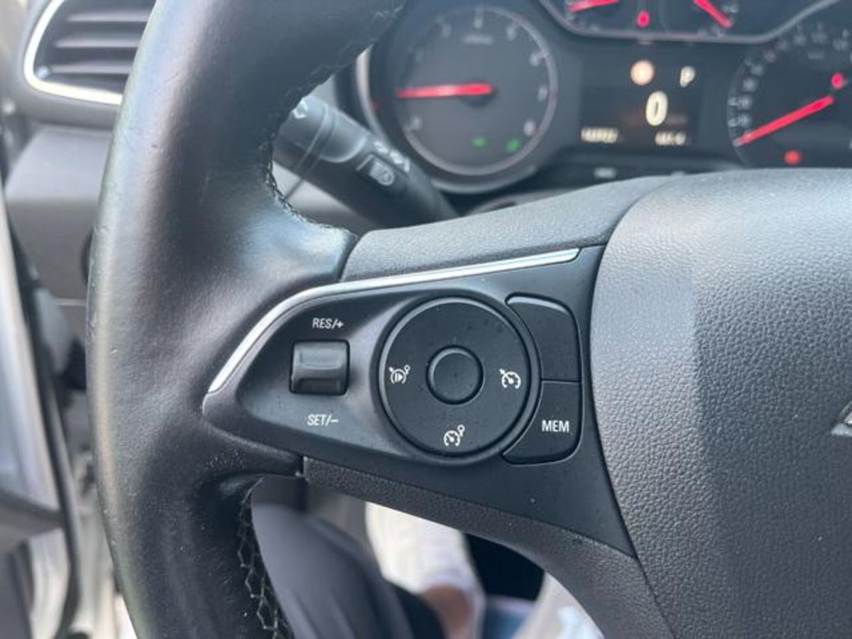 Opel Grandland X 2.0 diesel Ecotec Start&Stop aut. Innovation (7)