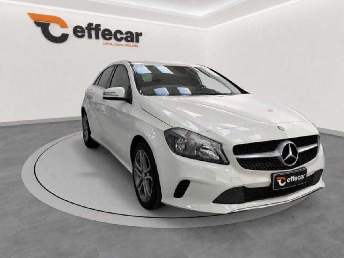 Mercedes-Benz Classe A 180 d Automatic Premium (3)
