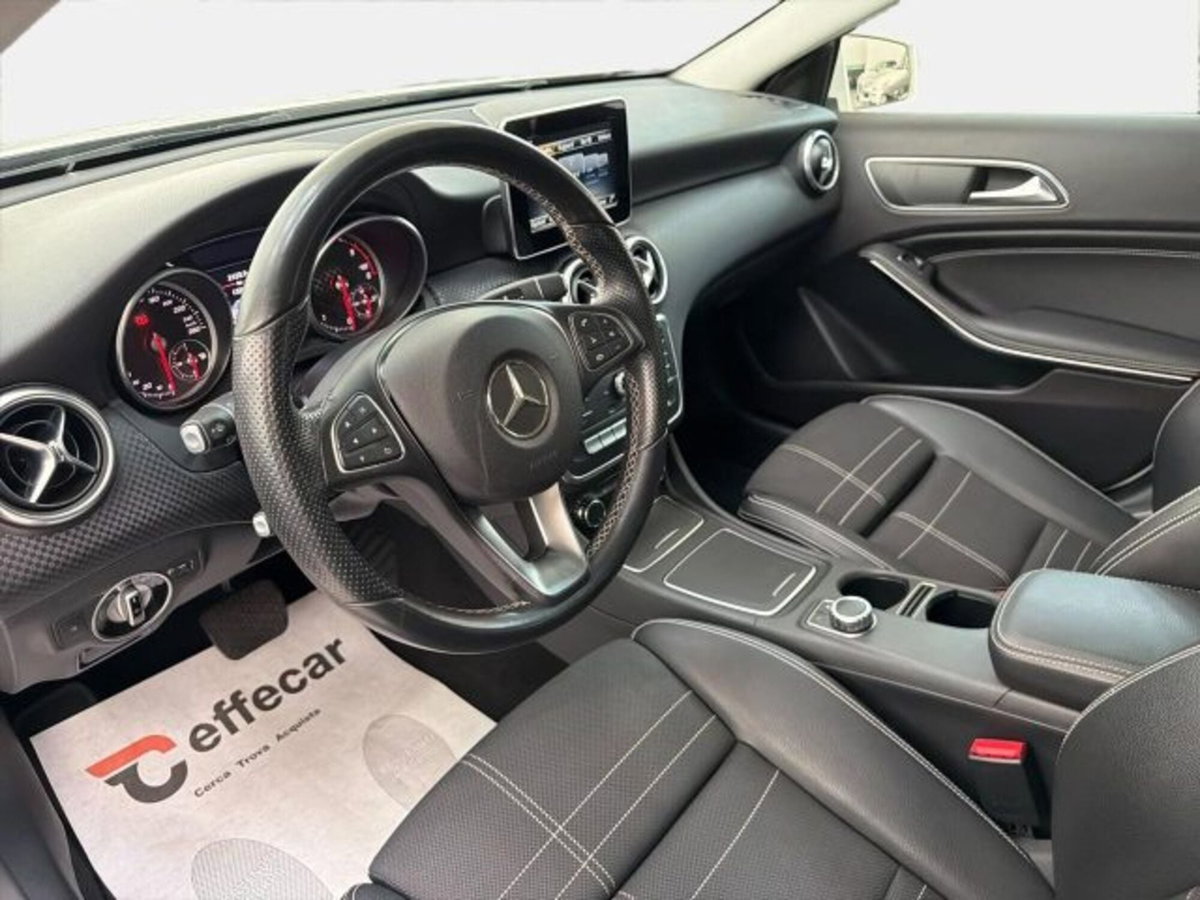 Mercedes-Benz Classe A 180 d Automatic Premium (7)