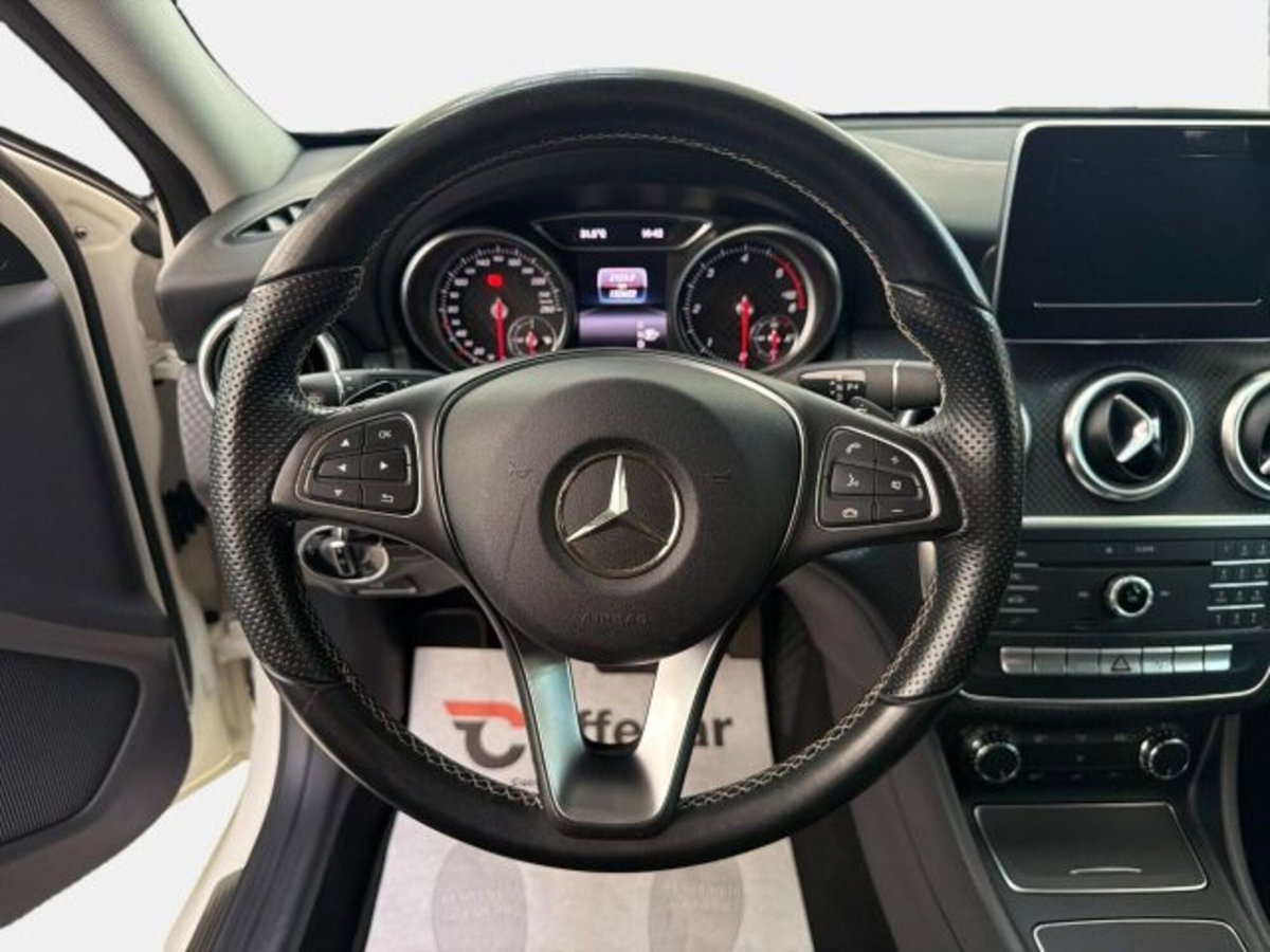 Mercedes-Benz Classe A 180 d Automatic Premium (8)