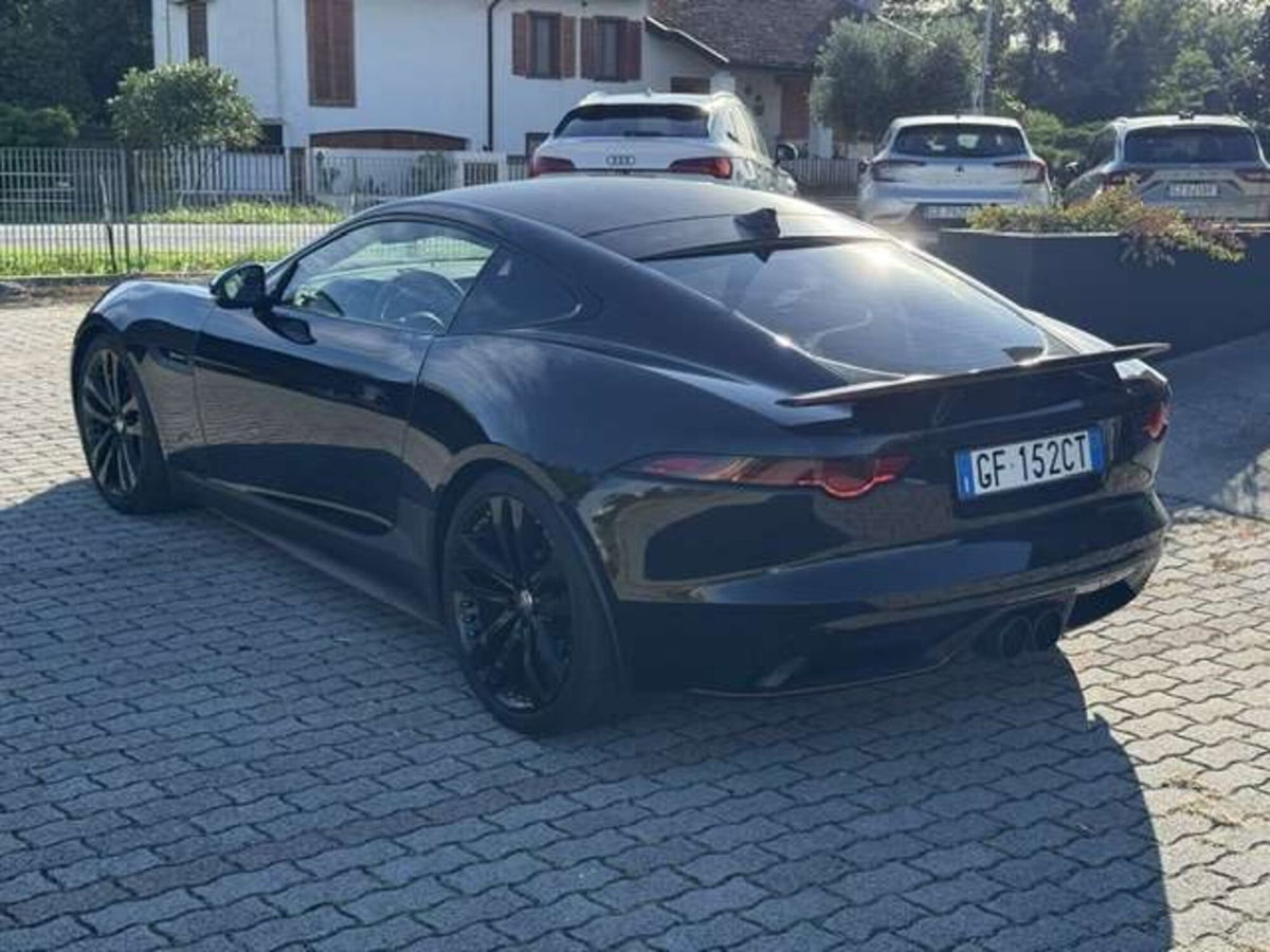 Jaguar F-Type Cabrio 3.0 V6 Convertibile R-Dynamic (6)