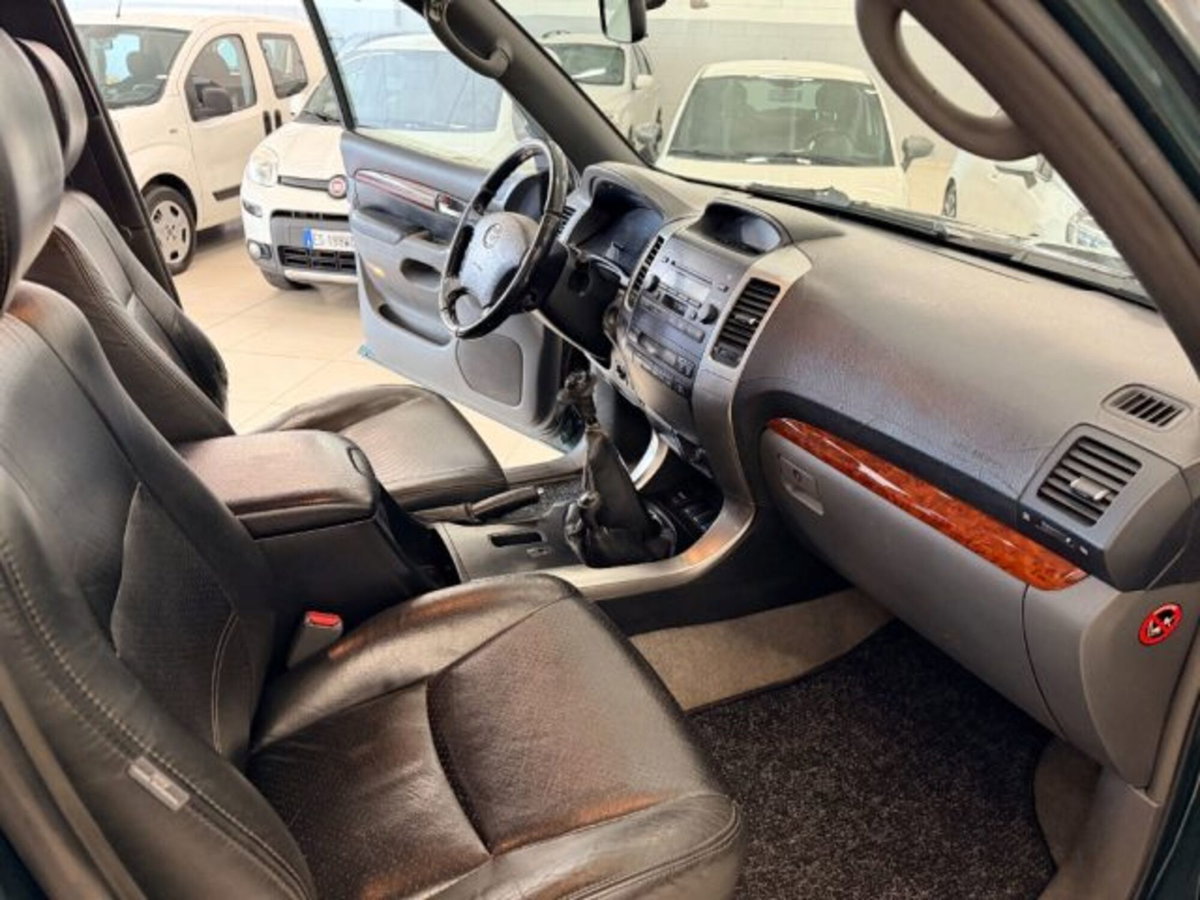 Toyota Land Cruiser D-4D 16V cat 5 porte Sol (12)