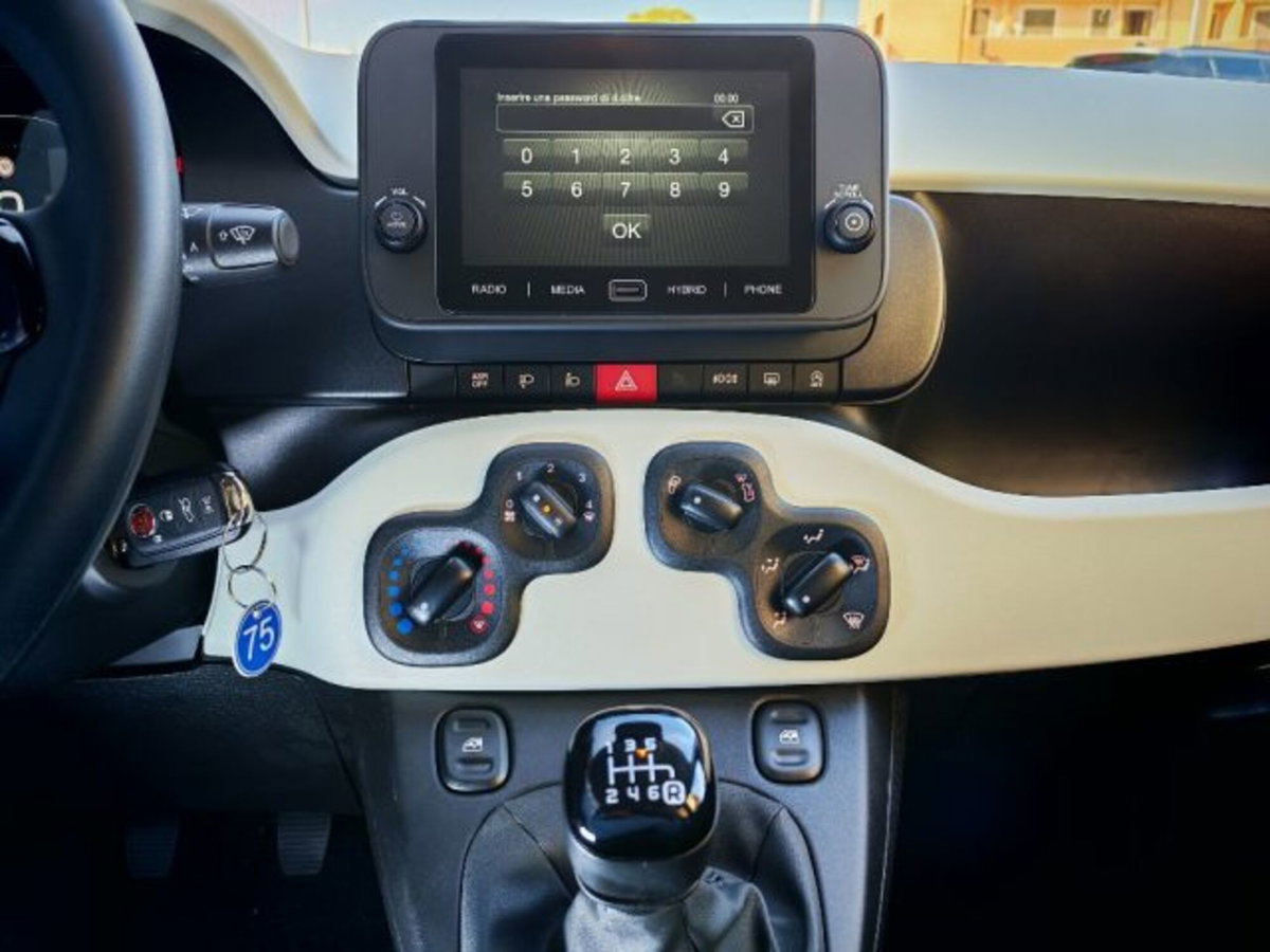 Fiat Pandina 1.0 firefly hybrid s&s 65cv (12)