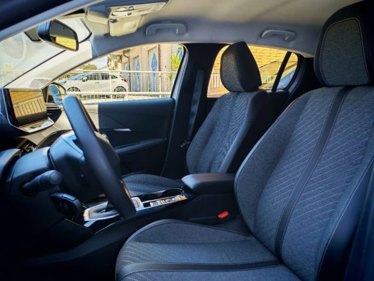 Peugeot 208 PureTech 100 Stop&Start 5 porte Allure (8)