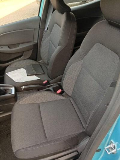 Renault Clio TCe 90 CV 5 porte Zen (12)