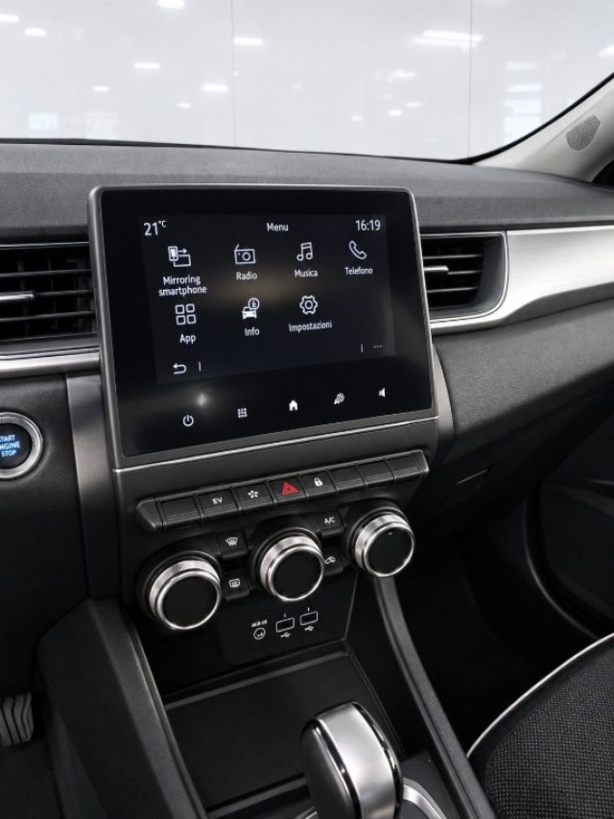 Renault Captur Full Hybrid E-Tech 145 CV Techno (12)