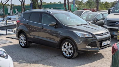 Ford Kuga 2.0 TDCI 150 CV S&S 4WD Powershift Titanium X (2)