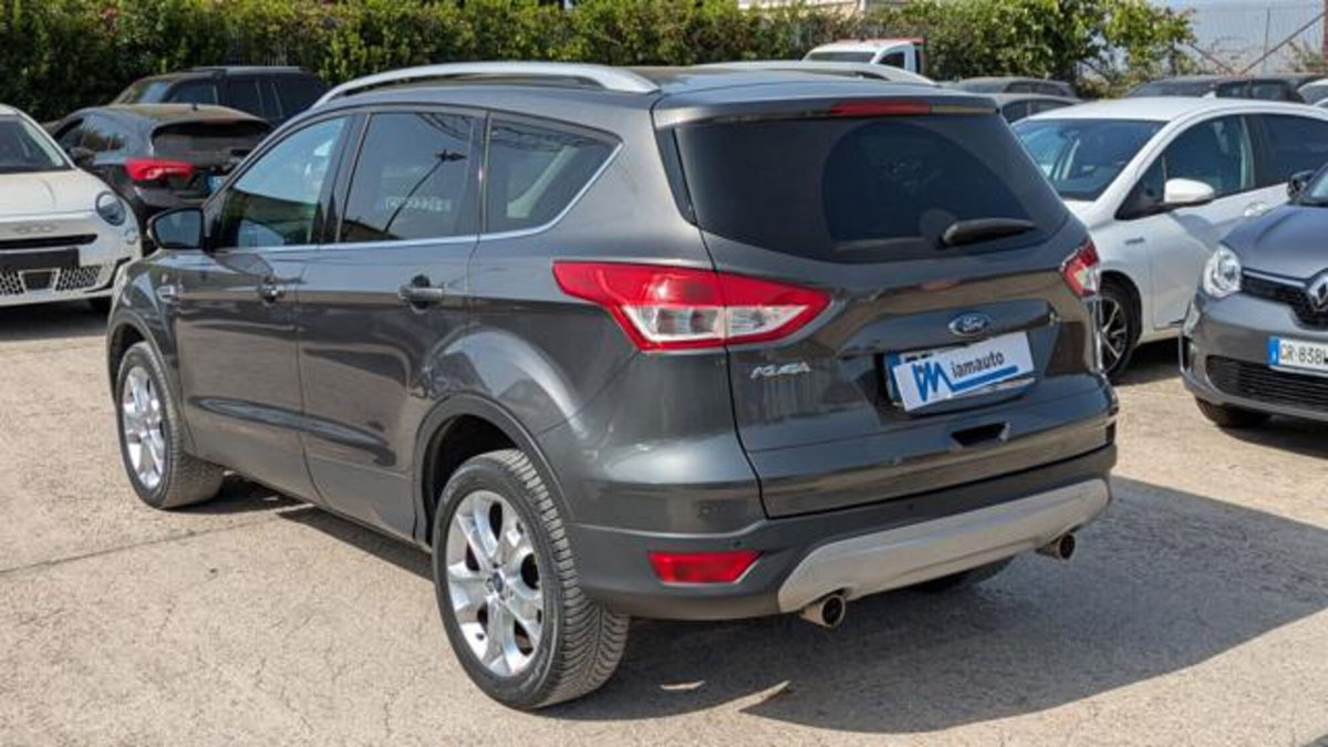 Ford Kuga 2.0 TDCI 150 CV S&S 4WD Powershift Titanium X (4)