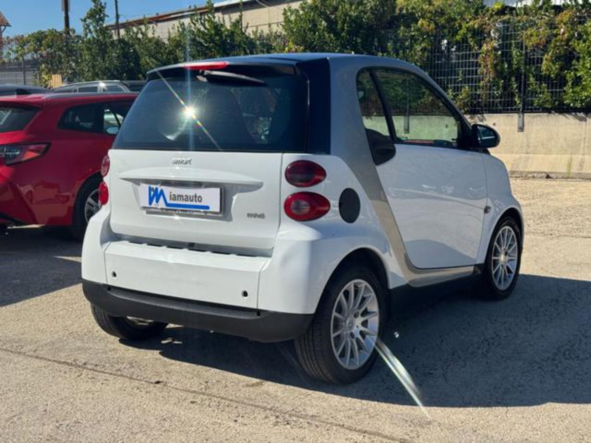 smart Fortwo 1000 52 kW MHD coupé passion (3)