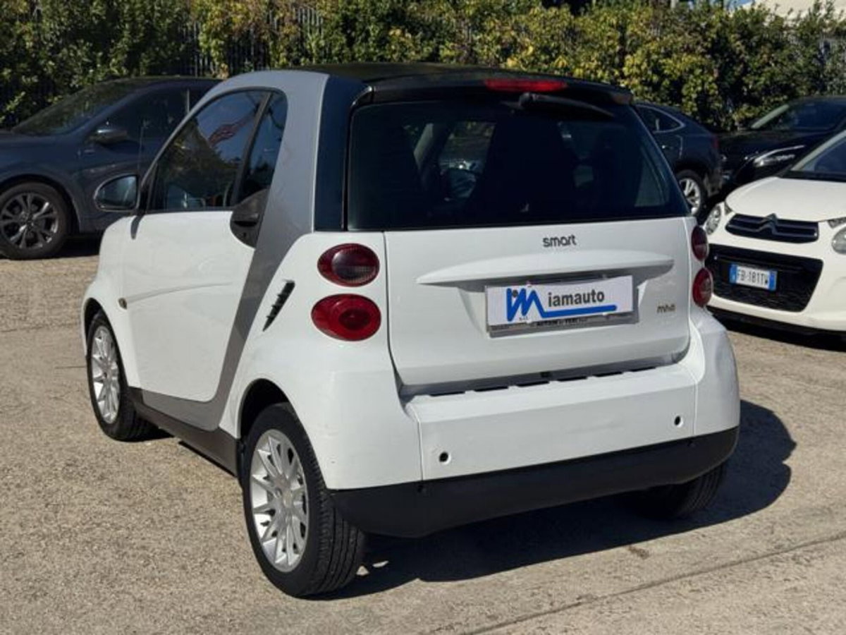 smart Fortwo 1000 52 kW MHD coupé passion (4)