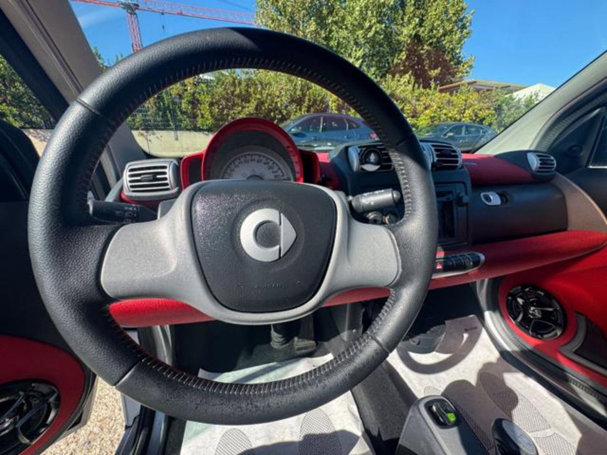 smart Fortwo 1000 52 kW MHD coupé passion (8)
