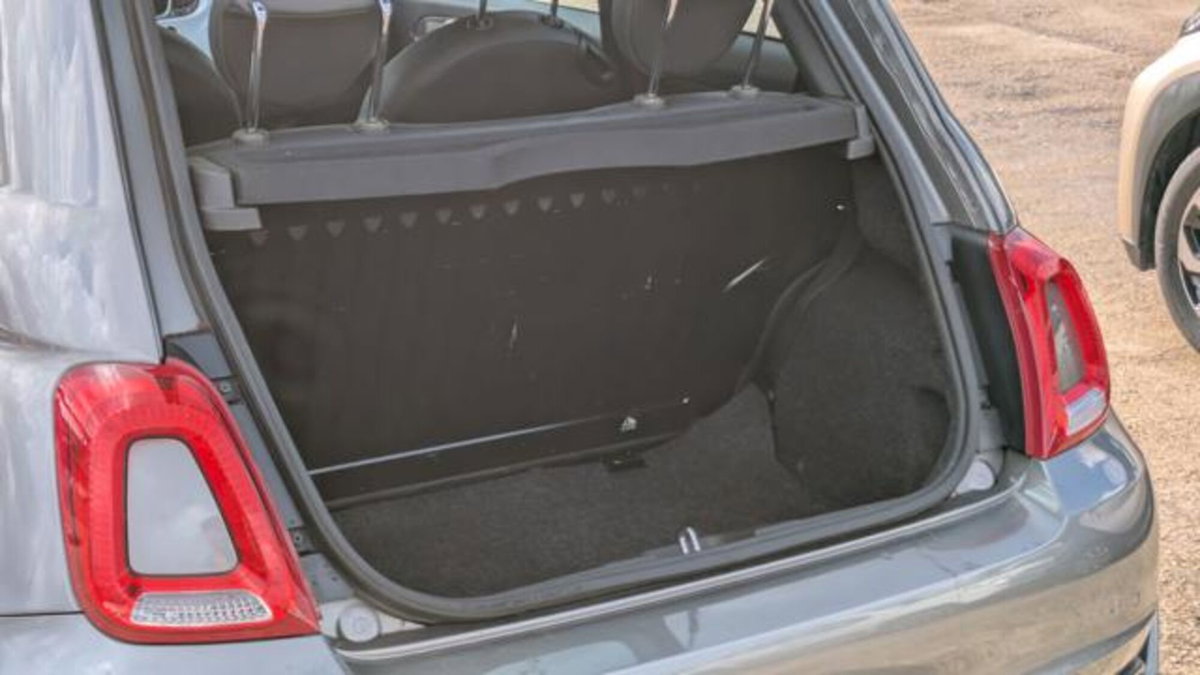 Fiat 500 1.0 Hybrid Club (14)
