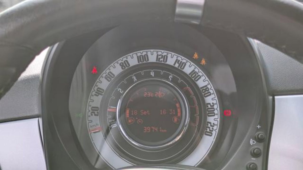 Fiat 500 1.0 Hybrid Club (6)