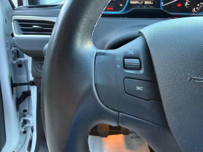 Peugeot 2008 100 S&S Allure (13)