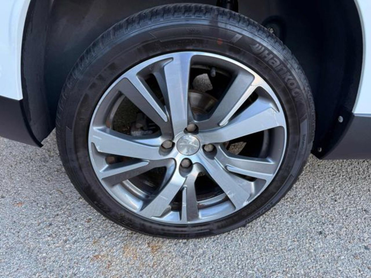 Peugeot 2008 100 S&S Allure (18)