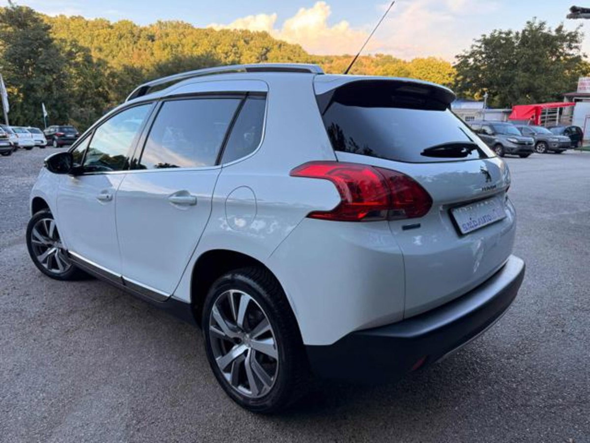Peugeot 2008 100 S&S Allure (19)