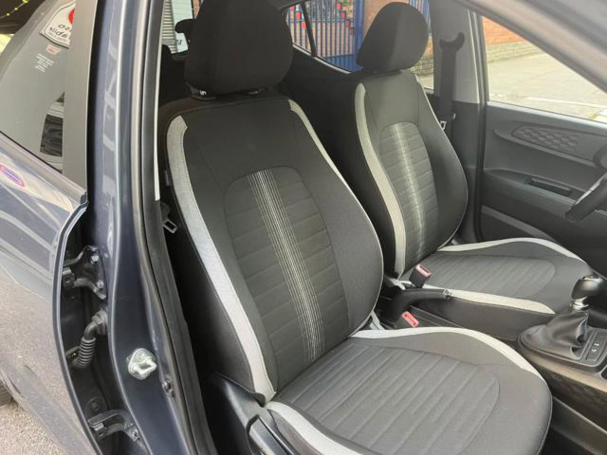 Hyundai i10 1.0 MPI Tech (12)