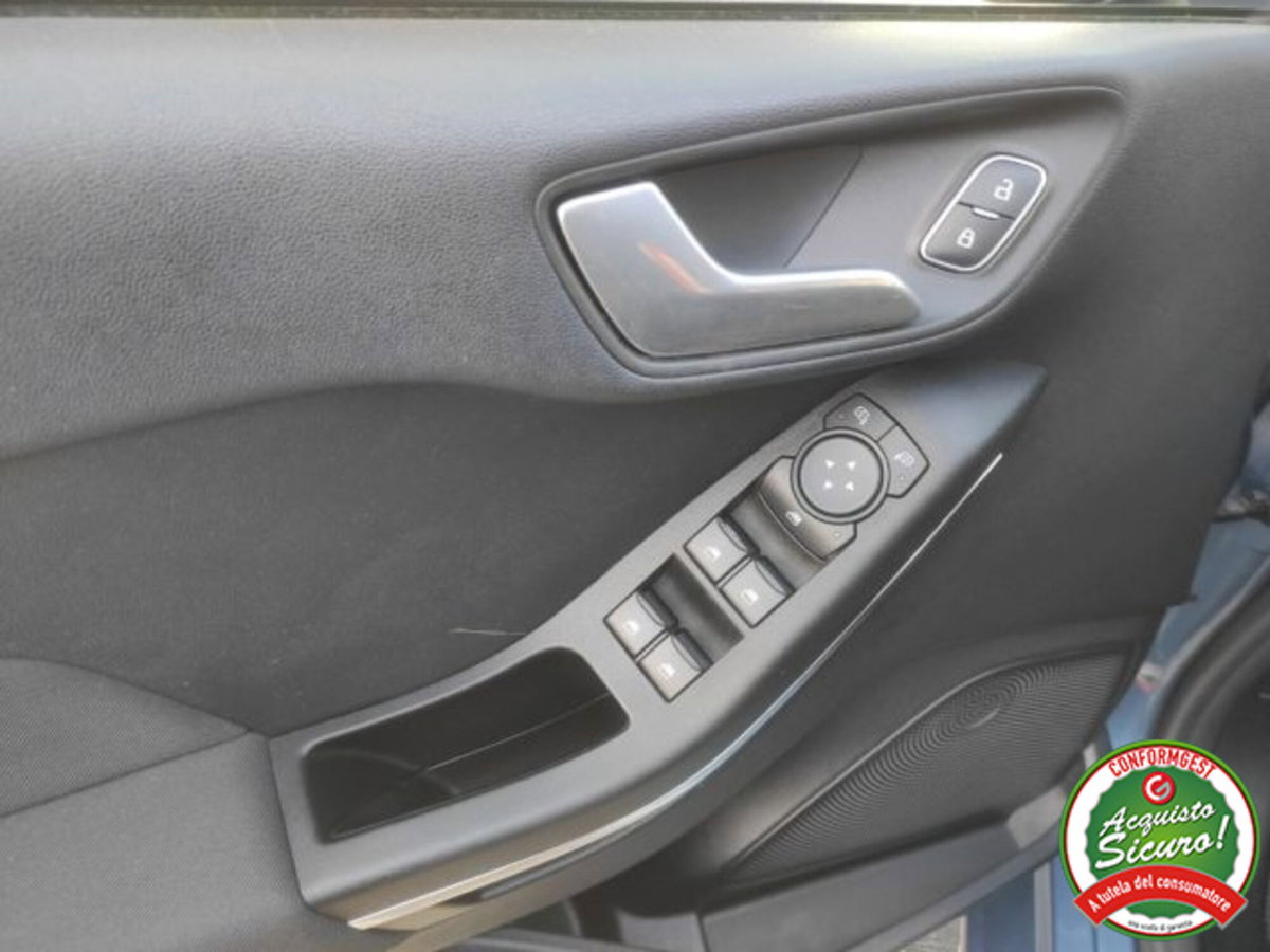 Ford Fiesta 1.0 Ecoboost Hybrid 125 CV 5 porte Titanium (11)