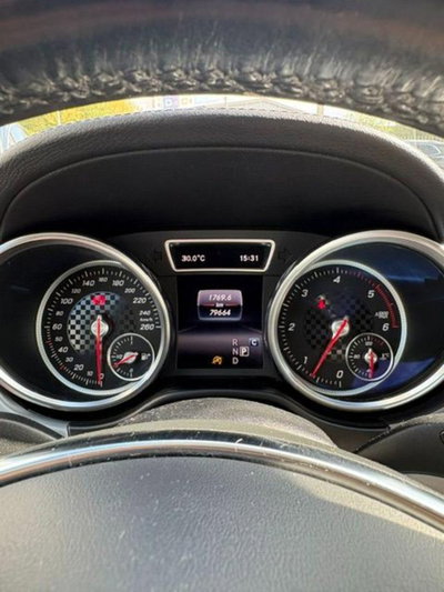 Mercedes-Benz GLE Coupé 350 d 4Matic Coupé Premium (10)