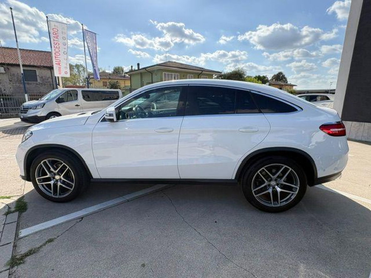Mercedes-Benz GLE Coupé 350 d 4Matic Coupé Premium (7)
