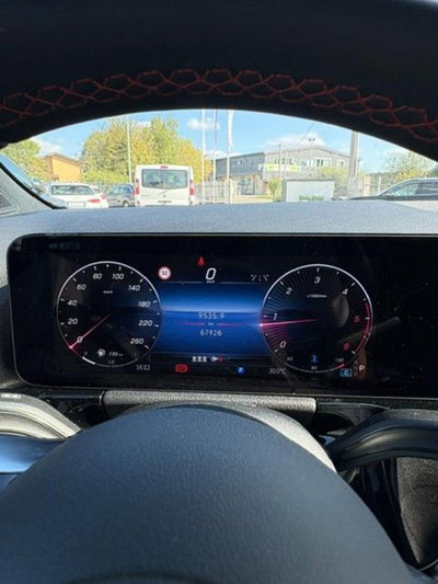 Mercedes-Benz GLA SUV 200 d Advanced 4matic auto (11)