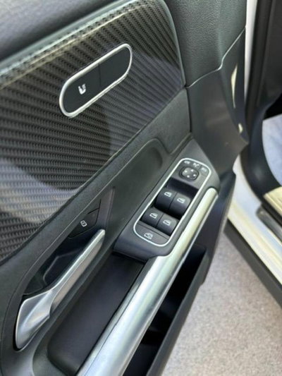 Mercedes-Benz GLA SUV 200 d Advanced 4matic auto (17)