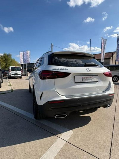 Mercedes-Benz GLA SUV 200 d Advanced 4matic auto (6)
